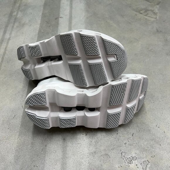 On Running Cloudmonster Void Wmn's Triple White 3WF10491200 - New - Picture 6 of 6